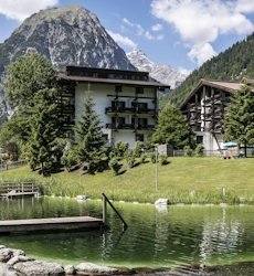 sporthotel-beck--familiehotel-brand-brandertal-vorarlberg.jpg