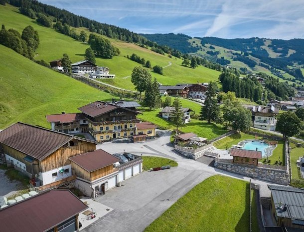 eibinghof-saalbach-salzburgerland-oostenrijk-ligging.jpg