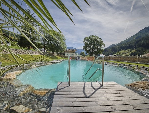 eibinghof-saalbach-salzburgerland-oostenrijk-zwemmeer-natuurlijk.jpg