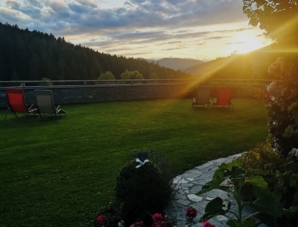 gastehaus-elisabeth-radstadt-zonsondergang.jpg