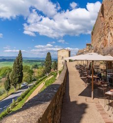 pienza-toscane-terras.jpg