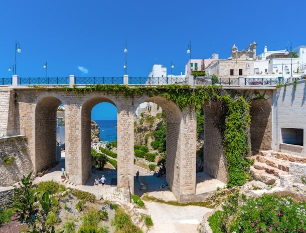 polignano a mare.jpg