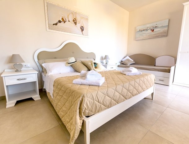 agriturismo-il-megalite-otranto-puglia-superior-bed.jpg