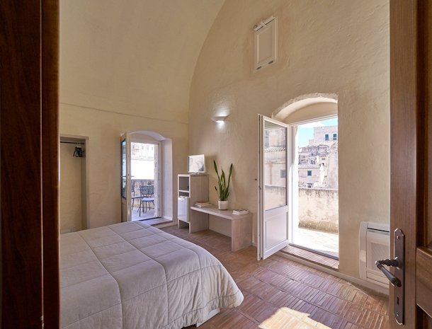 fra-i-sassi-residence-matera-slaapkamer-terra.jpg