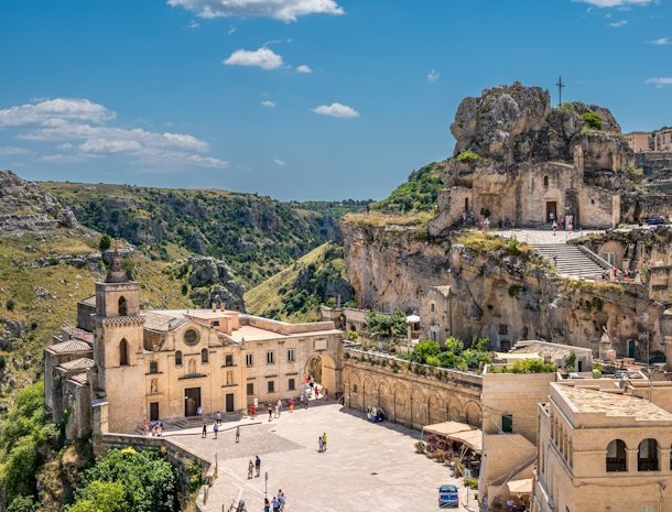 matera-piazza san pietro - italie.jpg