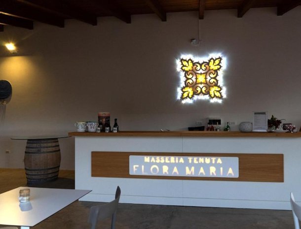 tenuta-flora-maria-porto-cesaro-bar.jpg